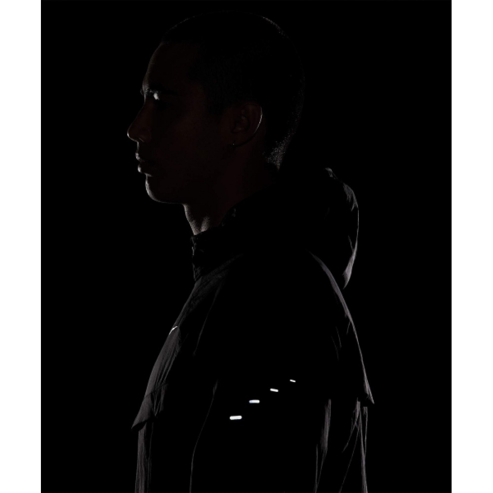 ナイキ ストライド リペル UV ランニングジャケット M - ブラック / HV4549-010