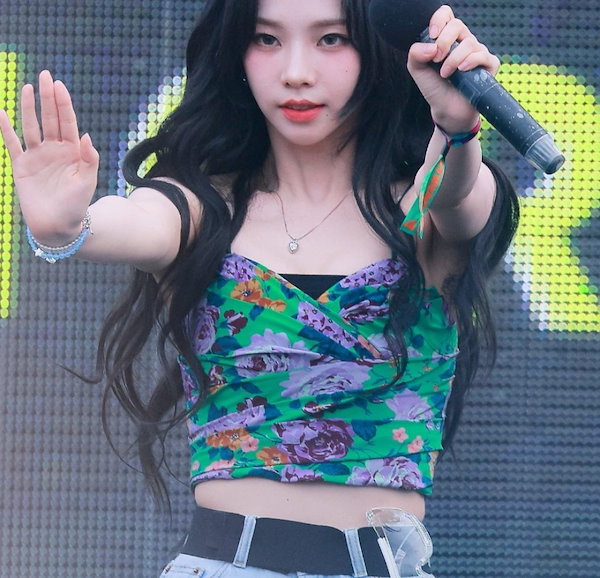 supreme newera aespa カリナ着用 ☆aespa カリナ 着用！！【13MONTH】Cargo Wide Overall (BEIGE