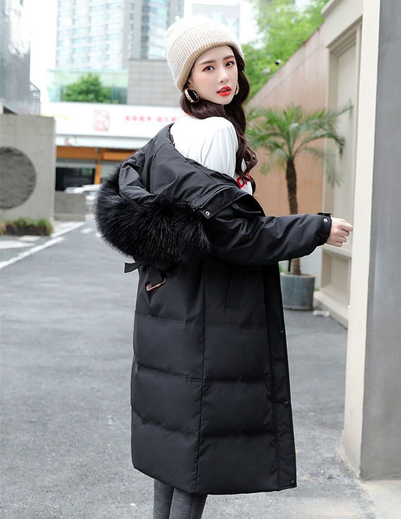 秋冬スタイルには欠かせないカジュアル中綿コートが登場！トレンドのオーバーサイズに仕立てることでざっく