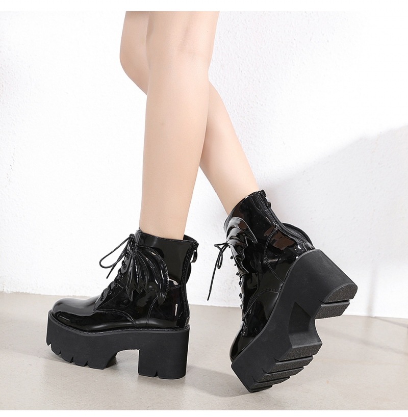 厚底ブーツ レースアップ ショートブーツ ラウンドトゥ プラットフォーム タンクソール ボリュームソール 編み上げ レディース 春 秋 歩きやすい 厚底ブーツ レースアップ ショートブーツ ラウンドトゥ プラットフォーム タンクソール ボリュームソール 編み上げ レディース 春 秋 歩きやすい