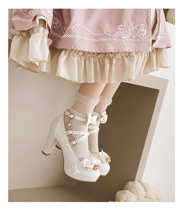 レディース レース ロリータ靴 可愛い 姫様 お嬢様 女の子 おしゃれ 日常 美脚 お茶会 小さいサイズ 大きいサイズ ピンク ホワイト ベージュ ブラック レディース レース ロリータ靴 可愛い 姫様 お嬢様 女の子 おしゃれ 日常 美脚 お茶会 小さいサイズ 大きいサイズ ピンク ホワイト ベージュ ブラック
