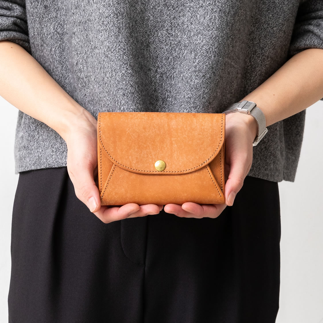 ミニ財布 レディース 本革 レザー 薄い 二つ折り コンパクト 大人可愛い 日本製 女性 ブラック ミニ財布 レディース 本革 レザー 薄い 二つ折り コンパクト 大人可愛い 日本製 女性 ブラック