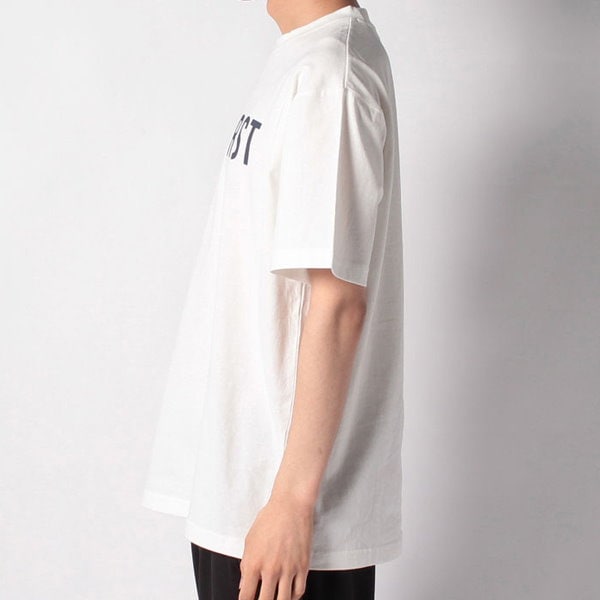 Qoo10] フィラ ビーファースト ロゴプリント Tシャツ