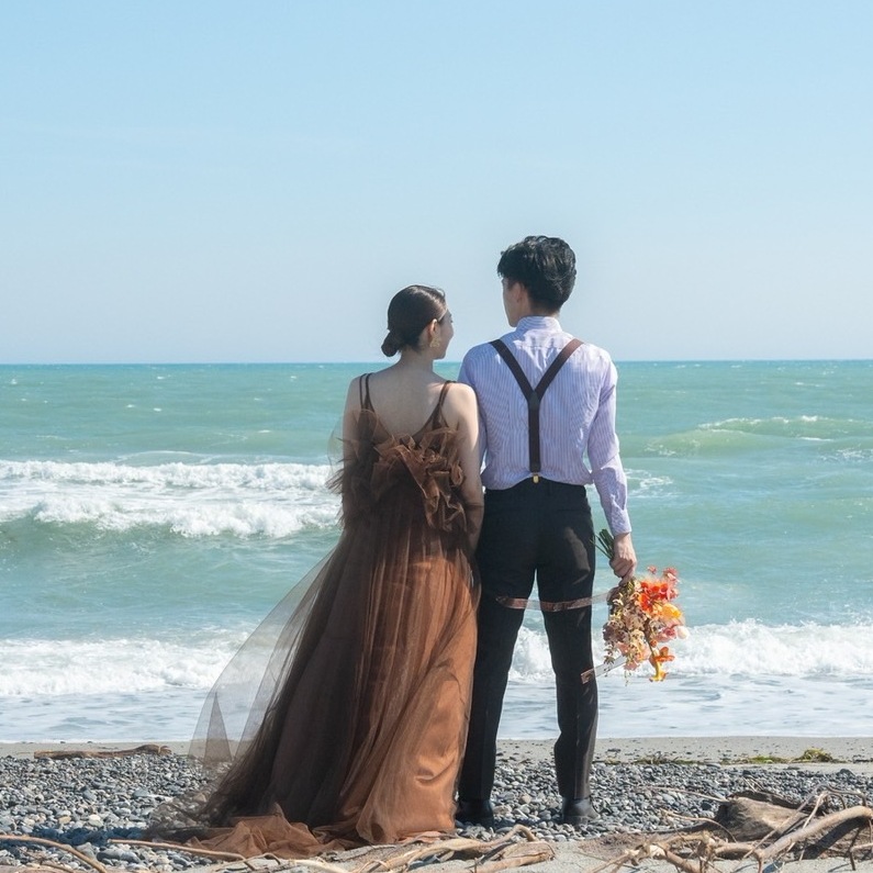 実例写真!2ways キャミソール ブラウン パーティードレス 胸元フリル 前撮り ワンピース 可愛い 実例写真!2ways キャミソール ブラウン パーティードレス 胸元フリル 前撮り ワンピース 可愛い