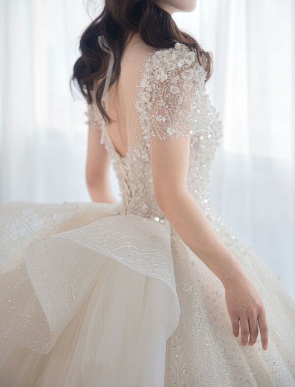 花嫁 ウエディングドレス スイートハートネック プリンセスライン 白ドレス トレーンドレス ワンピース プリンセス かわいい シンプル 結婚式 披露宴 前撮り 後撮り 撮影用 フォトウエディング 小柄 花嫁 ウエディングドレス スイートハートネック プリンセスライン 白ドレス トレーンドレス ワンピース プリンセス かわいい シンプル 結婚式 披露宴 前撮り 後撮り 撮影用 フォトウエディング 小柄