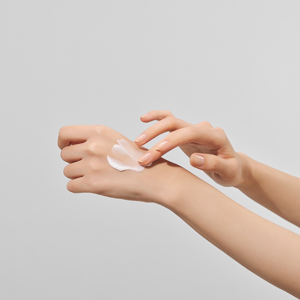 【韓国コスメ】【正規品扱い店】ブルーセンテラ デキスパンテノール EGF 再構築リペアクリーム 50ml - 肌ケアの新習慣! 【韓国コスメ】【正規品扱い店】ブルーセンテラ デキスパンテノール EGF 再構築リペアクリーム 50ml - 肌ケアの新習慣!