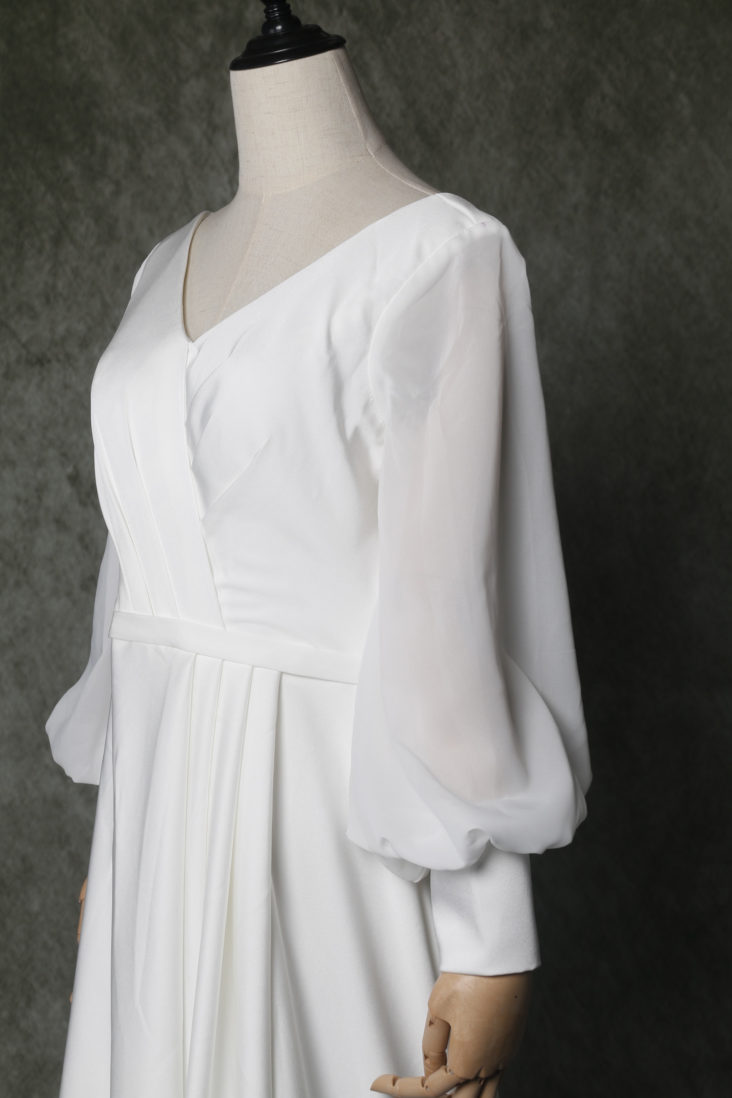 パーティードレス ホワイト Vネック 長袖 トレーン 背中見せ 二次会/演奏会 パーティードレス ホワイト Vネック 長袖 トレーン 背中見せ 二次会/演奏会