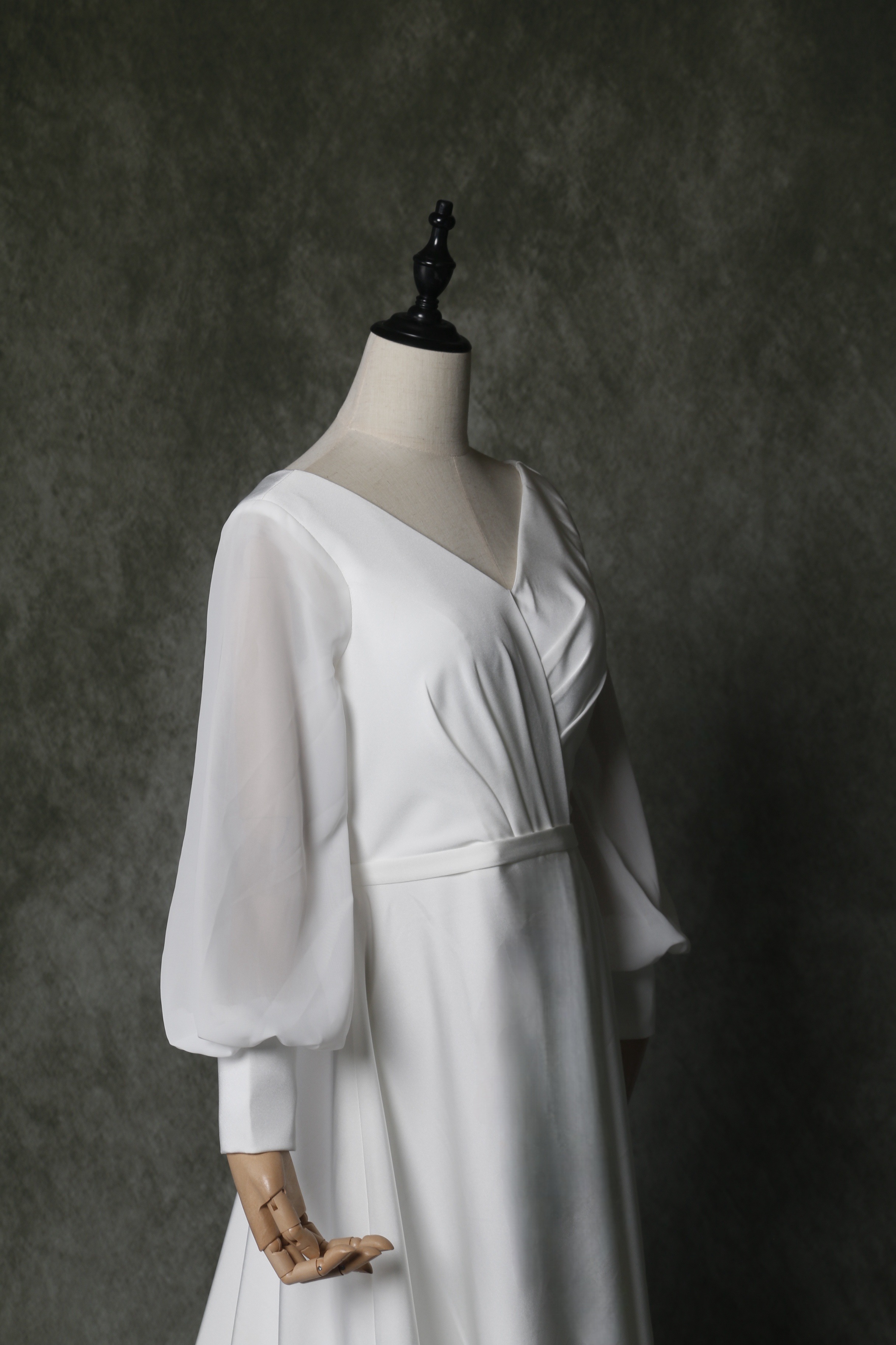 パーティードレス ホワイト Vネック 長袖 トレーン 背中見せ 二次会/演奏会 パーティードレス ホワイト Vネック 長袖 トレーン 背中見せ 二次会/演奏会