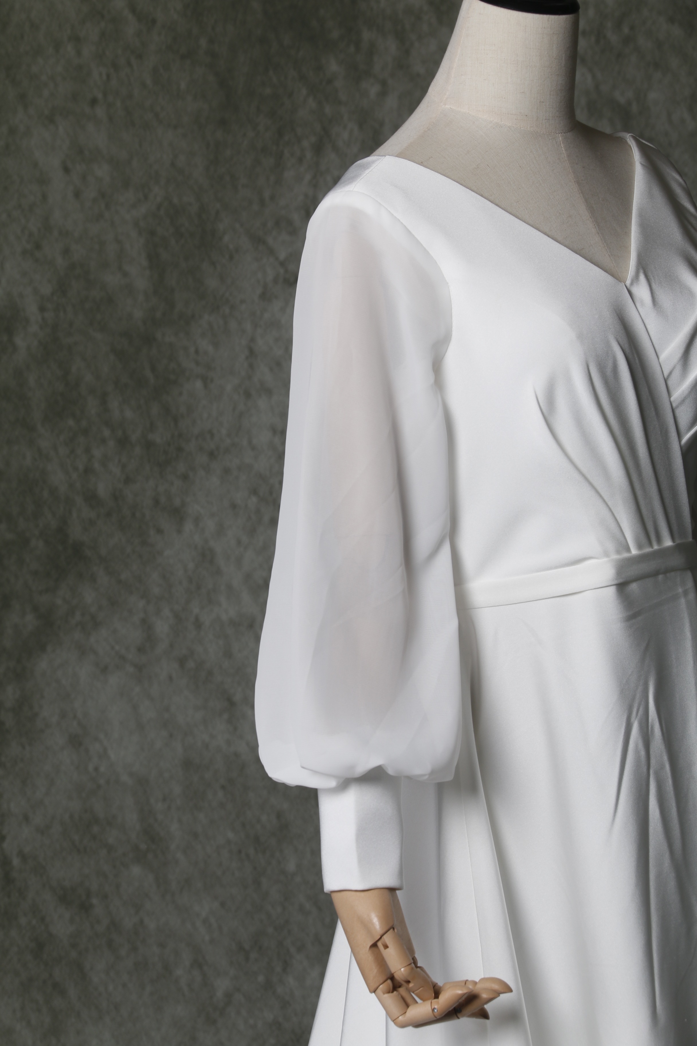 パーティードレス ホワイト Vネック 長袖 トレーン 背中見せ 二次会/演奏会 パーティードレス ホワイト Vネック 長袖 トレーン 背中見せ 二次会/演奏会