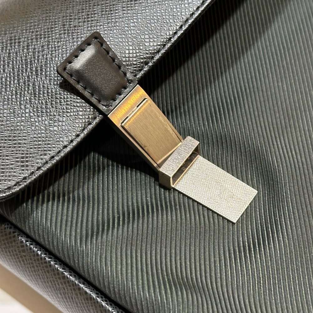 ショルダーバッグ M30882 タイガ サラトヴGM ショルダーバック カバン バック 肩掛けバック タイガレザー アルドワーズ ショルダーバッグ M30882 タイガ サラトヴGM ショルダーバック カバン バック 肩掛けバック タイガレザー アルドワーズ