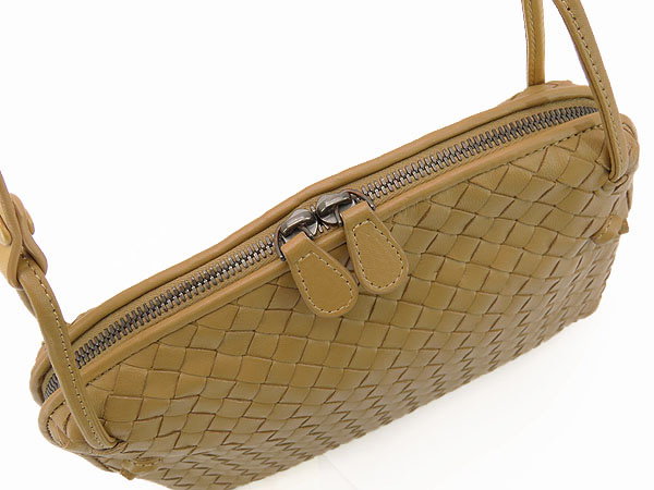 Qoo10] BOTTEGA VENETA 超美品ボッテガヴェネタイントレチャートノ