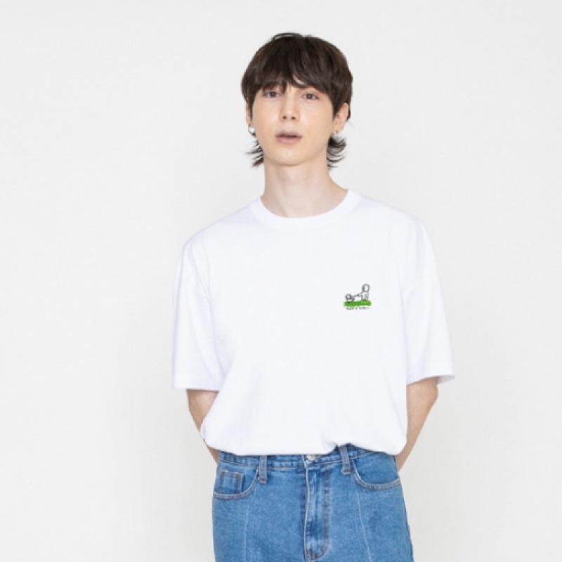 GRAVER パピーワークバッグロゴショートスリーブ T シャツホワイト