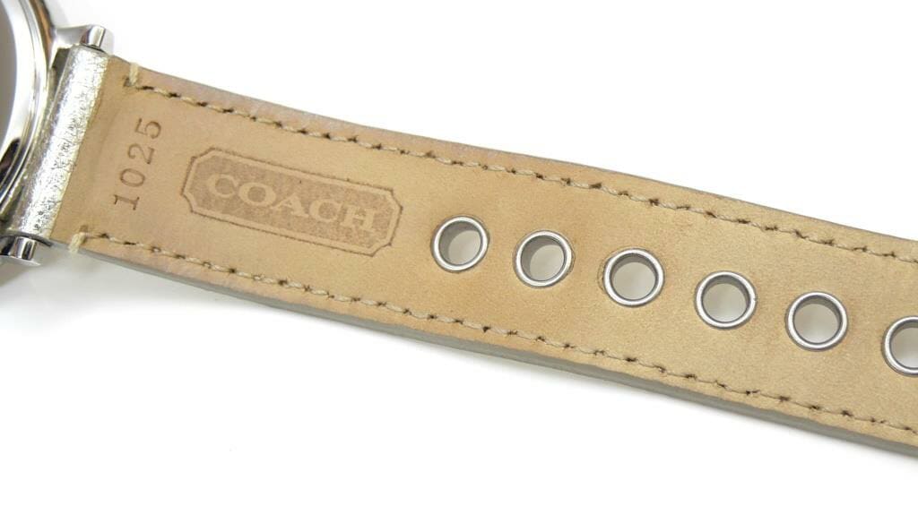 コーチ COACH レディースウォッチ 腕時計 クオーツ 革ベルト CA.36.7.14.0420 シルバー文字盤 【中古】(65436) コーチ COACH レディースウォッチ 腕時計 クオーツ 革ベルト CA.36.7.14.0420 シルバー文字盤 【中古】(65436)