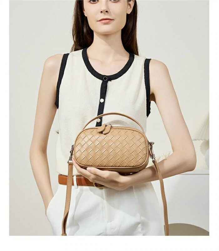 【送料無料】本革 編み ショルダーバッグ レディース 小さめ ミニショルダー イントレチャート 編みボストンバッグ 肩掛けバッグ 軽い 斜め掛けバッグ ミニバッグ 本革 レザーバッグ 通勤バッグ お仕 mulan778.net