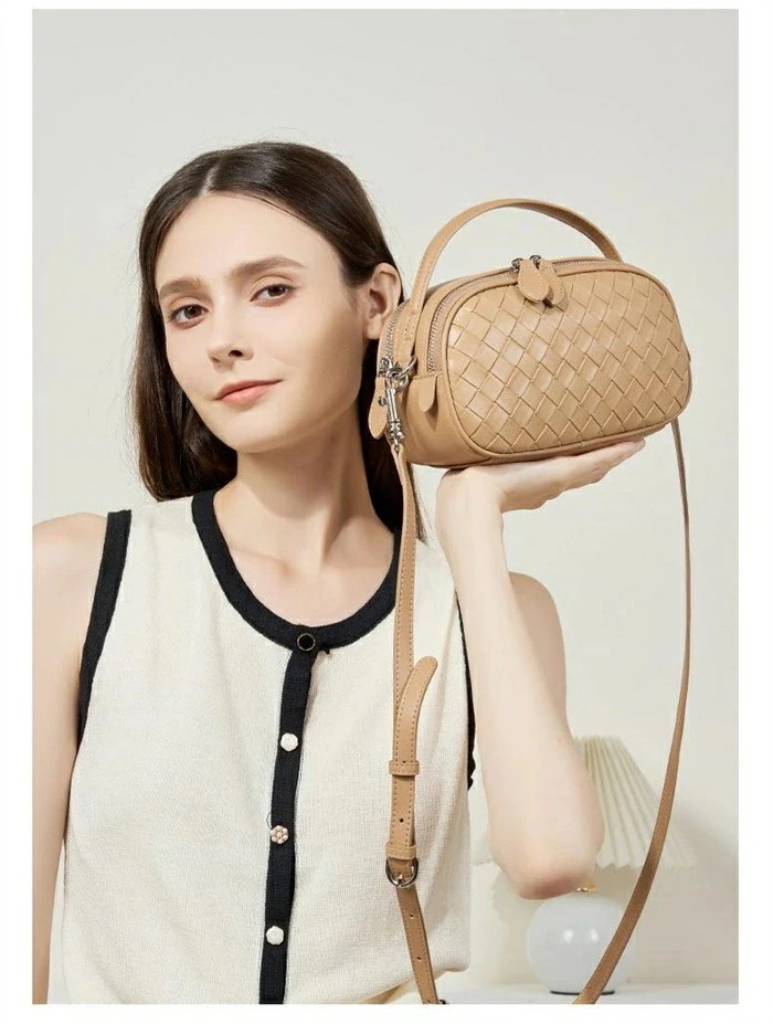 【送料無料】本革 編み ショルダーバッグ レディース 小さめ ミニショルダー イントレチャート 編みボストンバッグ 肩掛けバッグ 軽い 斜め掛けバッグ ミニバッグ 本革 レザーバッグ 通勤バッグ お仕 mulan778.net