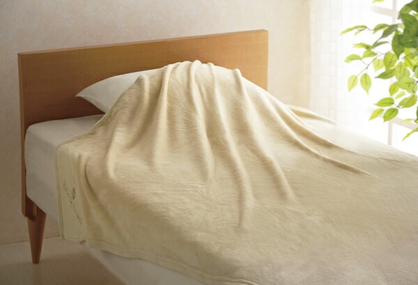 40%OFF 【ロベルタ ビビアーニ ふわふわ毛布2P RVM-2411】ギフト プレゼント 詰め合わせ 香典返し お返し お彼岸 敬老の日 40%OFF 【ロベルタ ビビアーニ ふわふわ毛布2P RVM-2411】ギフト プレゼント 詰め合わせ 香典返し お返し お彼岸 敬老の日