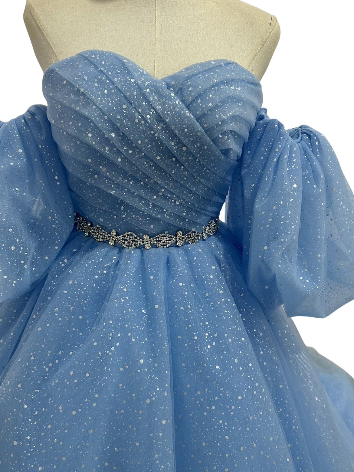 カラードレス パフスリーブ ベルト グリッタードレス 編み上げ 披露宴/結婚式 爽やかで優しいブルー カラードレス パフスリーブ ベルト グリッタードレス 編み上げ 披露宴/結婚式 爽やかで優しいブルー