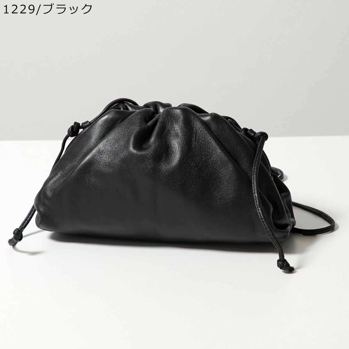 BOTTEGA VENETA ボッテガヴェネタ ショルダーバッグ The Pouch 20 ミニ ザ・ポーチ 585852 VCP40 レディース クラッチバッ BOTTEGA VENETA ボッテガヴェネタ ショルダーバッグ The Pouch 20 ミニ ザ・ポーチ 585852 VCP40 レディース クラッチバッ