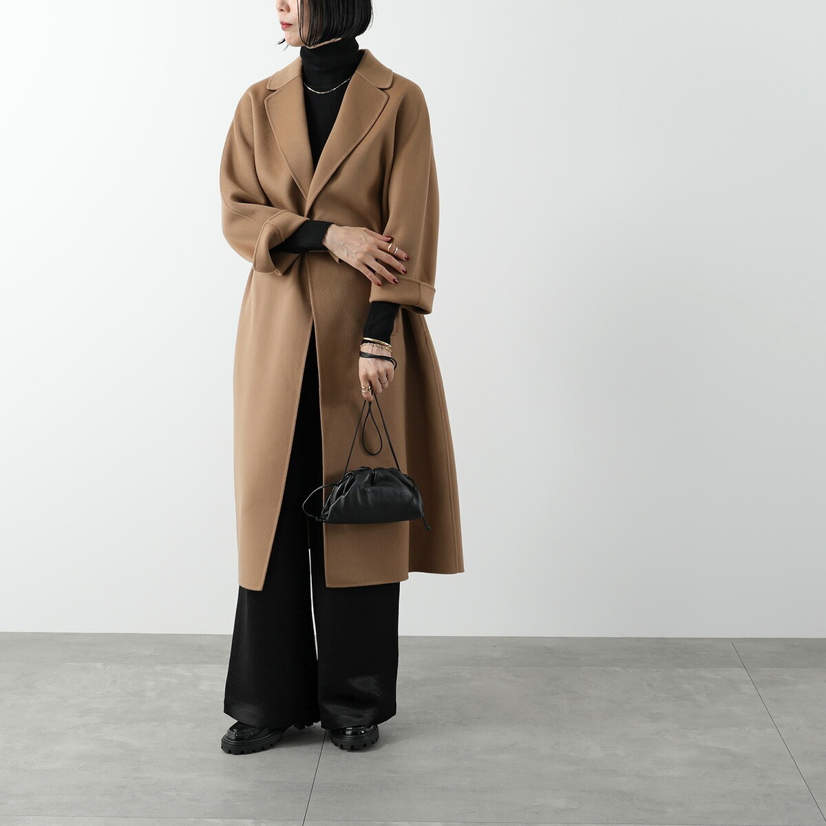 BOTTEGA VENETA ボッテガヴェネタ ショルダーバッグ The Pouch 20 ミニ ザ・ポーチ 585852 VCP40 レディース クラッチバッ BOTTEGA VENETA ボッテガヴェネタ ショルダーバッグ The Pouch 20 ミニ ザ・ポーチ 585852 VCP40 レディース クラッチバッ