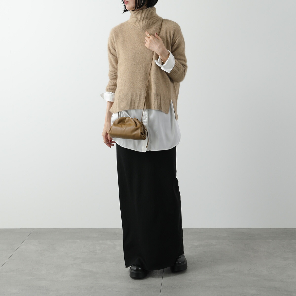 BOTTEGA VENETA ボッテガヴェネタ ショルダーバッグ The Pouch 20 ミニ ザ・ポーチ 585852 VCP40 レディース クラッチバッ BOTTEGA VENETA ボッテガヴェネタ ショルダーバッグ The Pouch 20 ミニ ザ・ポーチ 585852 VCP40 レディース クラッチバッ