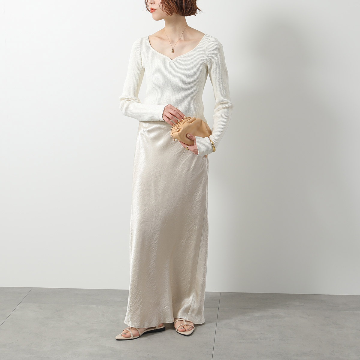 BOTTEGA VENETA ボッテガヴェネタ ショルダーバッグ The Pouch 20 ミニ ザ・ポーチ 585852 VCP40 レディース クラッチバッ BOTTEGA VENETA ボッテガヴェネタ ショルダーバッグ The Pouch 20 ミニ ザ・ポーチ 585852 VCP40 レディース クラッチバッ