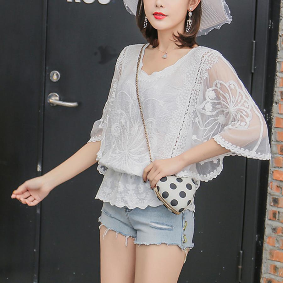 【本日限定】気質 韓国ファッション 長袖シャツ ドルマンスリーブ 白シャツ 花レース ギャザー ブラウス 体型カバー 刺繍 ゆったり 透け感