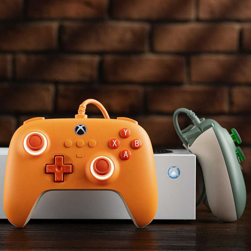 8BitDo Ultimate C Wired Controller forXbox Orange (Xbox Series X S/Xbox One/PC)　CY-8BDUCWCX-OR
