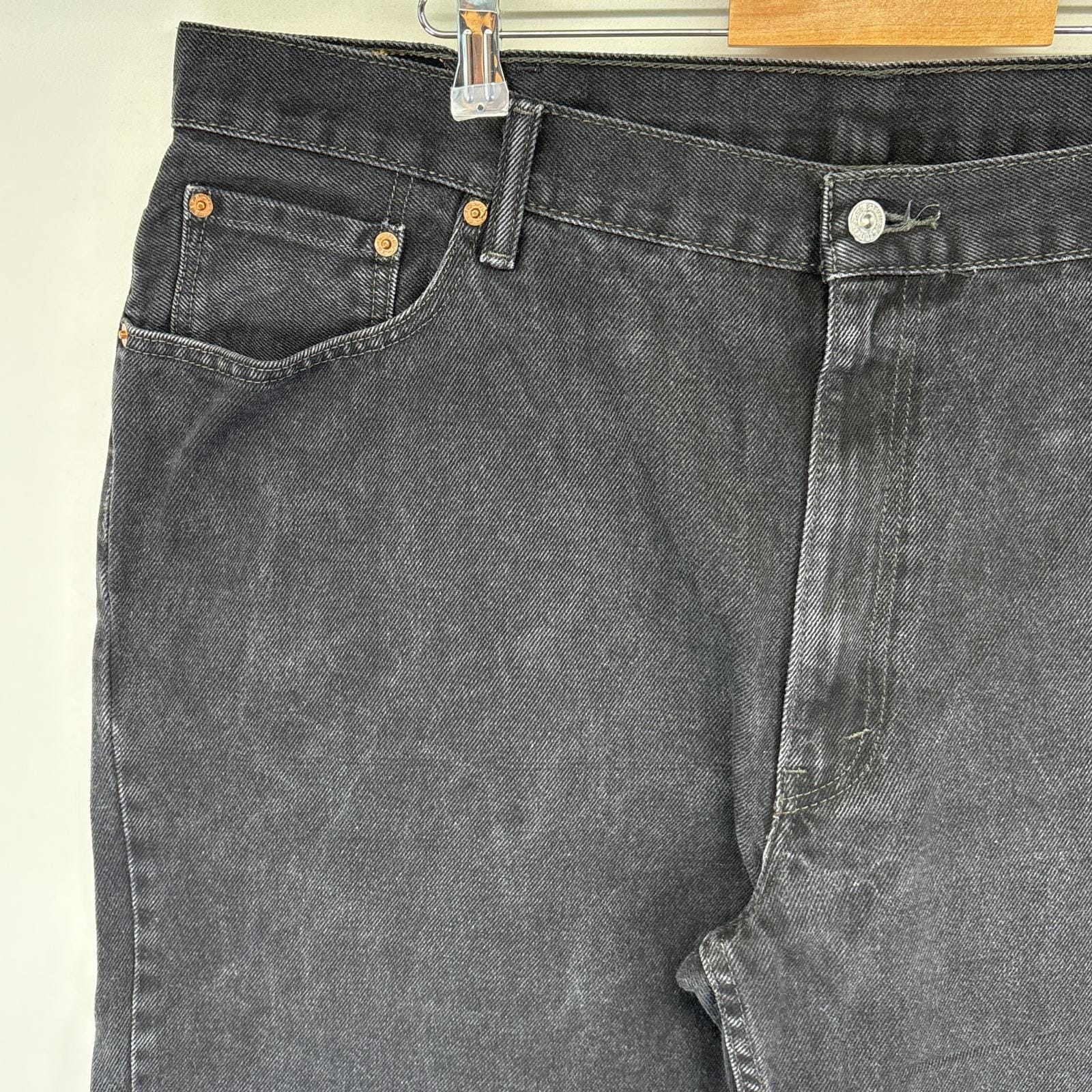 古着 デニムパンツ 550 テーパード 5ポケット ジーンズ ジーパン 色落ち ヒゲ 長ズボン w44 L34 ブラック メンズ 古着 デニムパンツ 550 テーパード 5ポケット ジーンズ ジーパン 色落ち ヒゲ 長ズボン w44 L34 ブラック メンズ