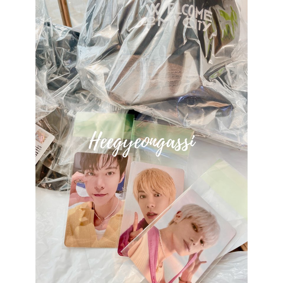 NCT127 logo cap+photocard : welcome to my city [2nd] official MD