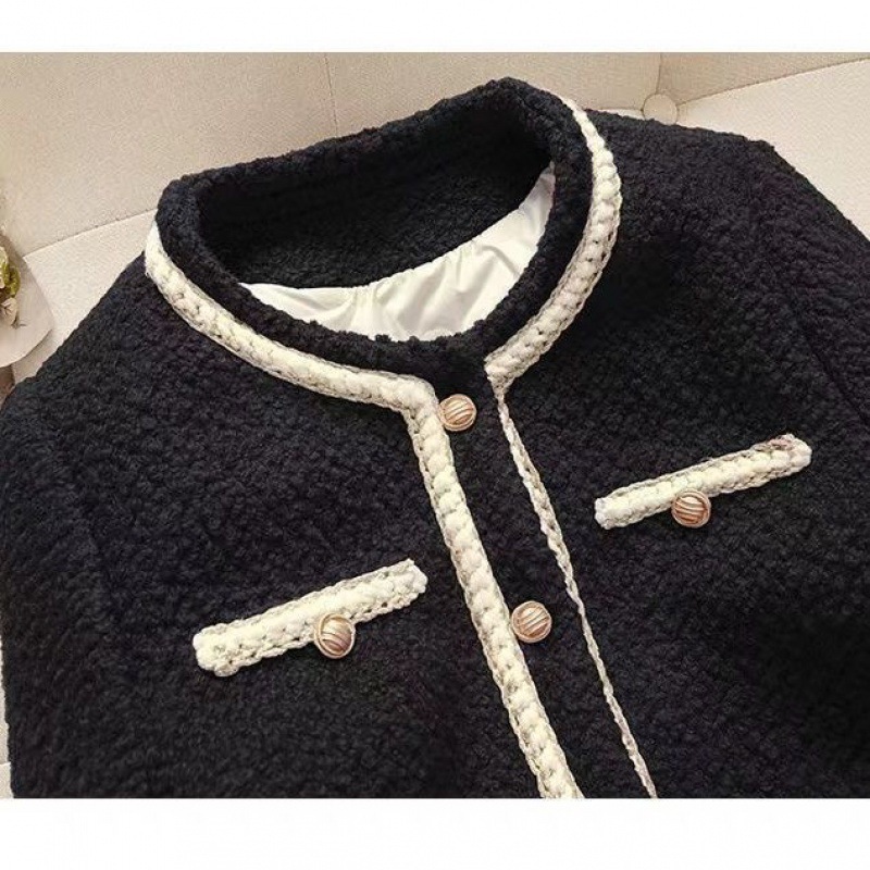 フレンチな小香風のおしゃれな厚手のダウンジャケット