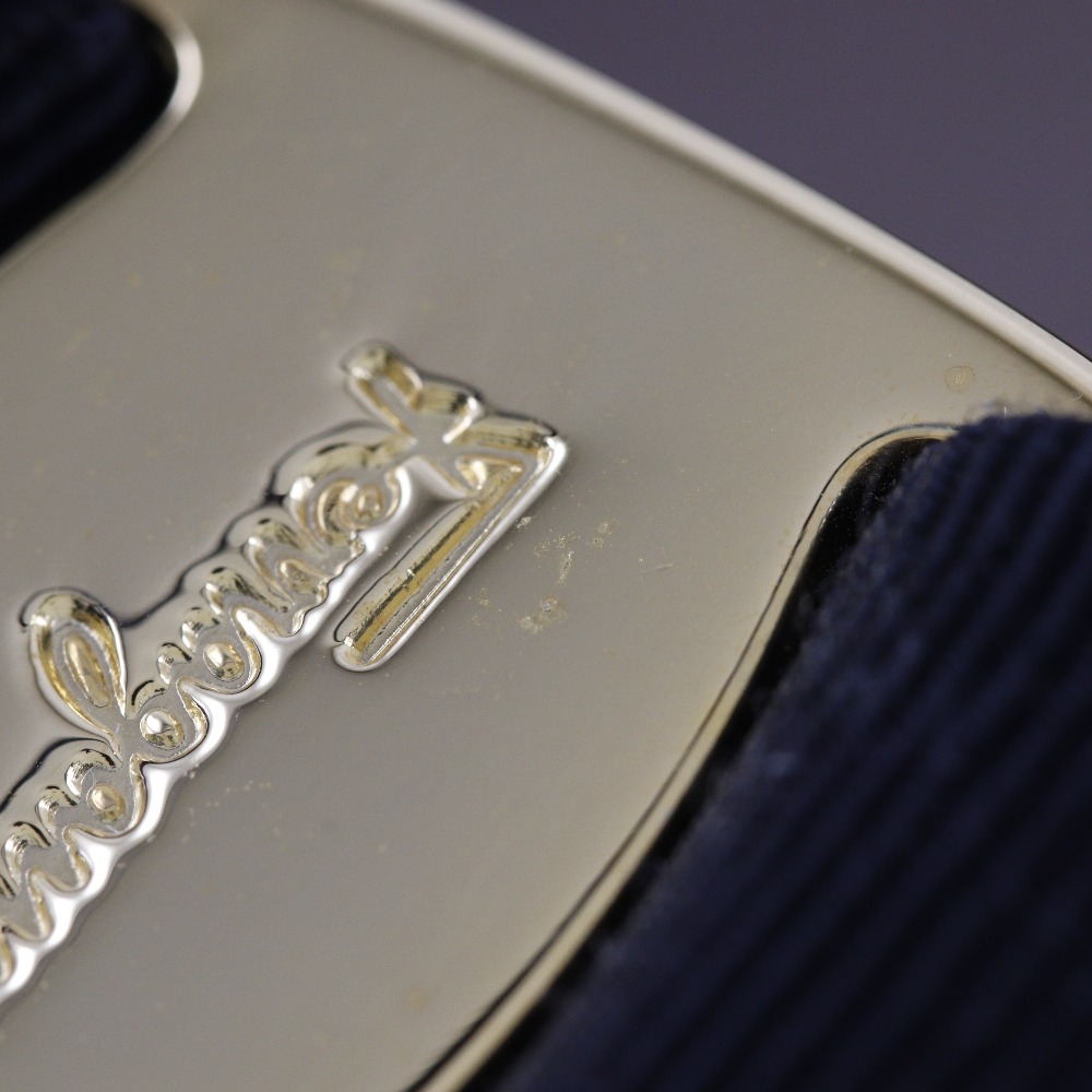 Salvatore Ferragamo サルヴァトーレフェラガモ ヴァラリボン 338 パンプス レザー 黒 レディース 中古品