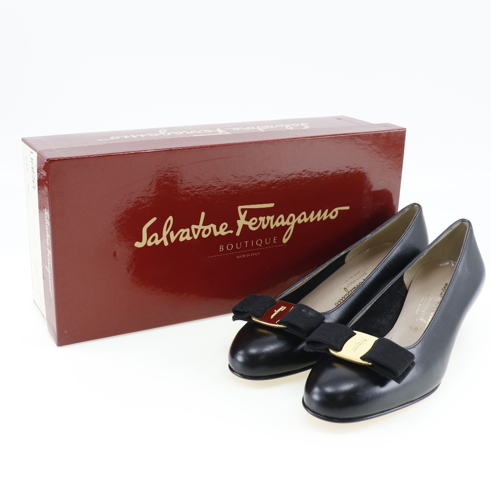 Salvatore Ferragamo サルヴァトーレフェラガモ ヴァラリボン 338 パンプス レザー 黒 レディース 中古品