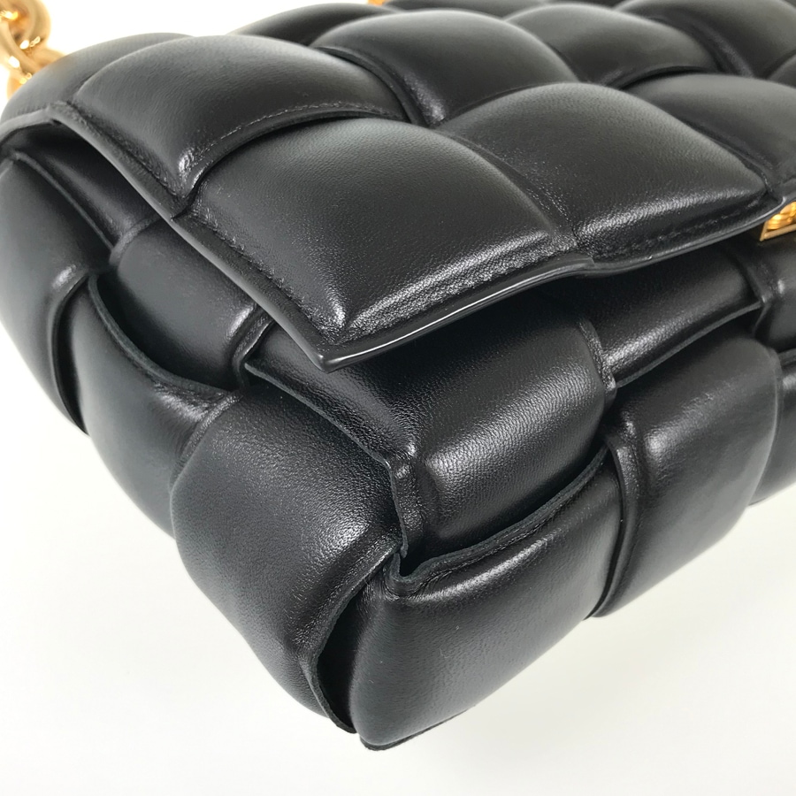 マキシ イントレチャート チェーンカセット ショルダーバッグ 【中古】 マキシ イントレチャート チェーンカセット ショルダーバッグ 【中古】