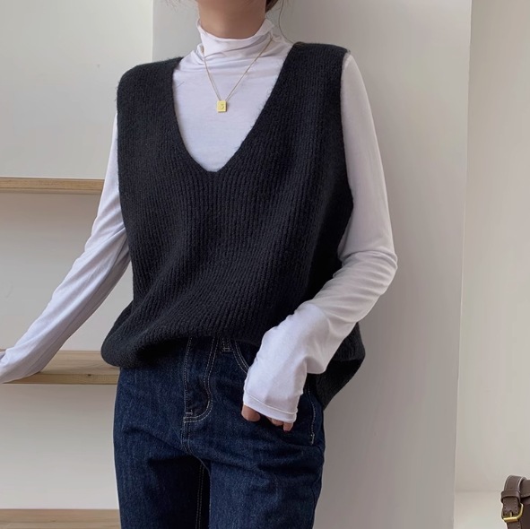 レディース トップス ベスト 袖なし ノースリーブ Vネック 襟なし かわいい 大人可愛い シンプル カジュアル おしゃれ レトロ こなれ感 ナチュラル 無地 秋 冬 20代 30代 アラサー