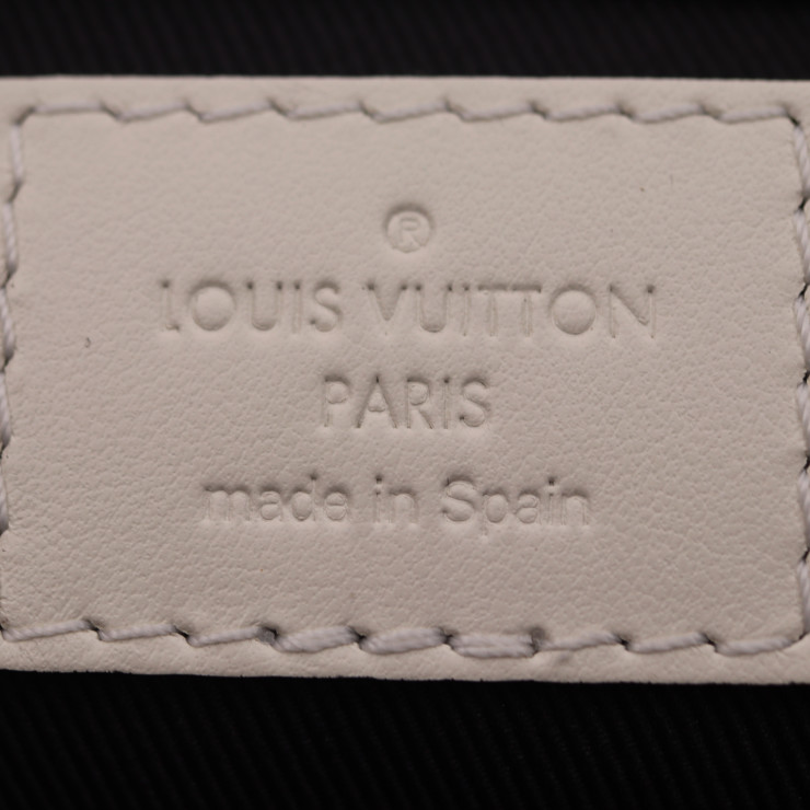 美品 LOUIS VUITTON ルイ ヴィトン トートバッグ M58477 クリストファー トート トリヨンレザー ブロン ホワイト系 マットブラック金具 2WAY ショルダーバッグ ビトン 本物保 美品 LOUIS VUITTON ルイ ヴィトン トートバッグ M58477 クリストファー トート トリヨンレザー ブロン ホワイト系 マットブラック金具 2WAY ショルダーバッグ ビトン 本物保