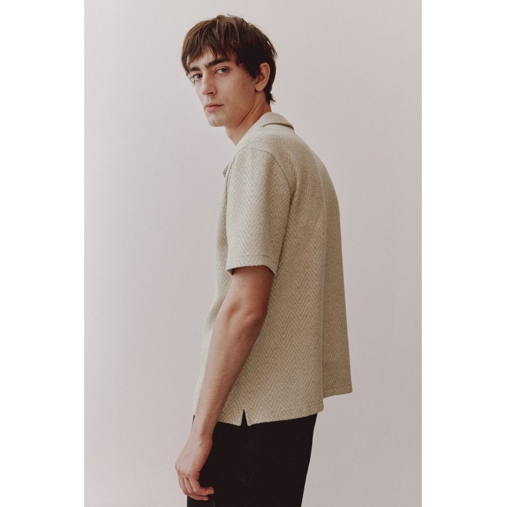 H&M ヘリンボーン織りキャンプシャツレギュラーフィットライトベージュ