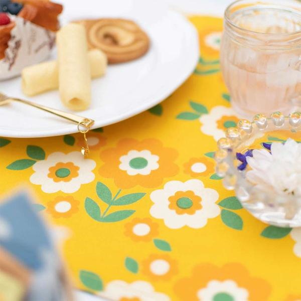 Qoo10] 昭和レトロ柄 生地 花柄 キッチン 食器