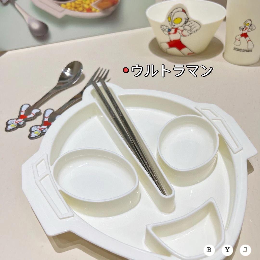 ウルトラマン食器子供食器食器家庭用食事転倒防止皿赤ちゃん補助食食器スプーンセット
