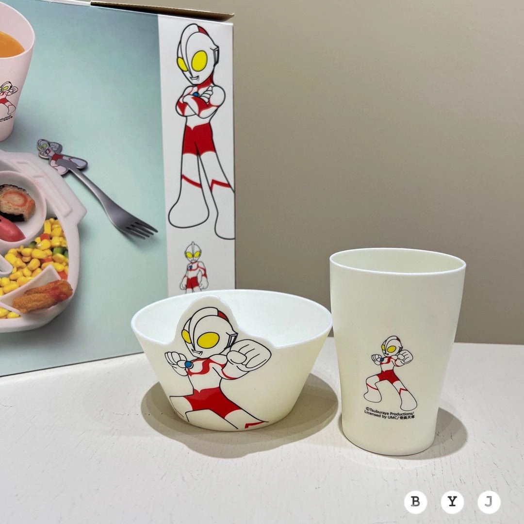 ウルトラマン食器子供食器食器家庭用食事転倒防止皿赤ちゃん補助食食器スプーンセット
