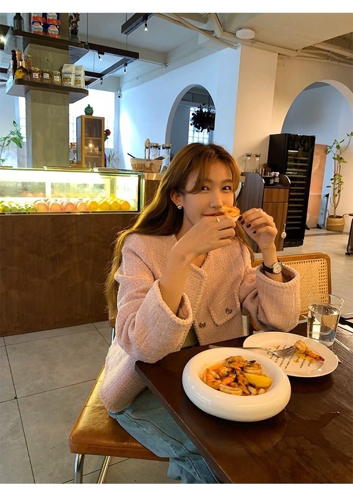 ジャケット ノーカラー ジャケット 長袖 ラウンドネック ボタンダウン ストレート フェミニン ポケット 前開き ツイード ボタン かわいい 大人可愛い きれいめ オフィス 20代 オルチャン ジャケット ノーカラー ジャケット 長袖 ラウンドネック ボタンダウン ストレート フェミニン ポケット 前開き ツイード ボタン かわいい 大人可愛い きれいめ オフィス 20代 オルチャン