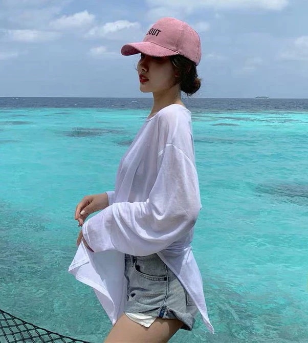 【一部】ラッシュガード Tシャツ レディース シースルー トップス 長袖 ビーチウェア カバーアップ オーバーサイズ ビッグシルエット ゆったり 体型カバー 露出控えめ 日焼け防止 ビーチ 白 夏