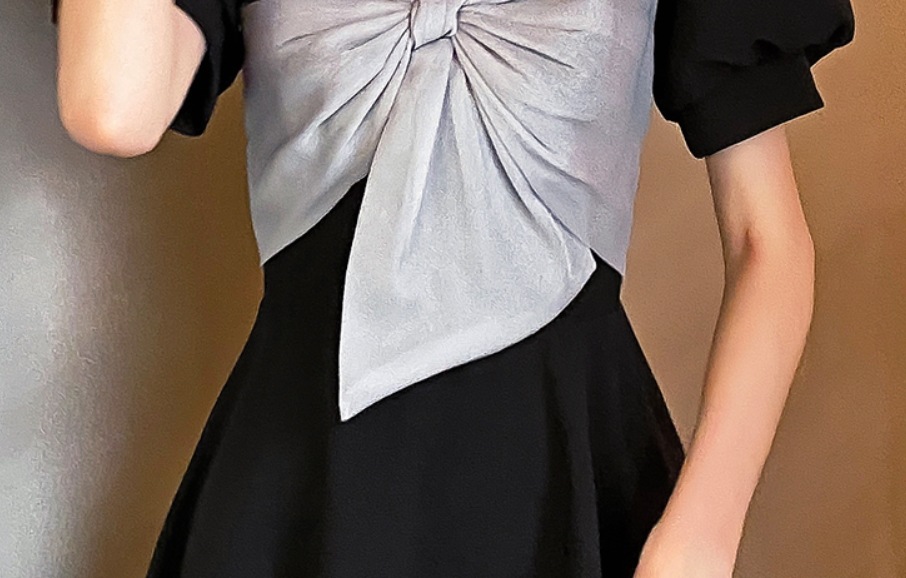 ワンピース ワンピドレス 膝丈 ひざ丈 膝下 袖あり 半袖 パフスリーブ スクエアネック 襟なし ストレート Iライン フリル リボン ウエストマーク 切り替えデザイン ファスナー ハイウエスト 薄手 ワンピース ワンピドレス 膝丈 ひざ丈 膝下 袖あり 半袖 パフスリーブ スクエアネック 襟なし ストレート Iライン フリル リボン ウエストマーク 切り替えデザイン ファスナー ハイウエスト 薄手