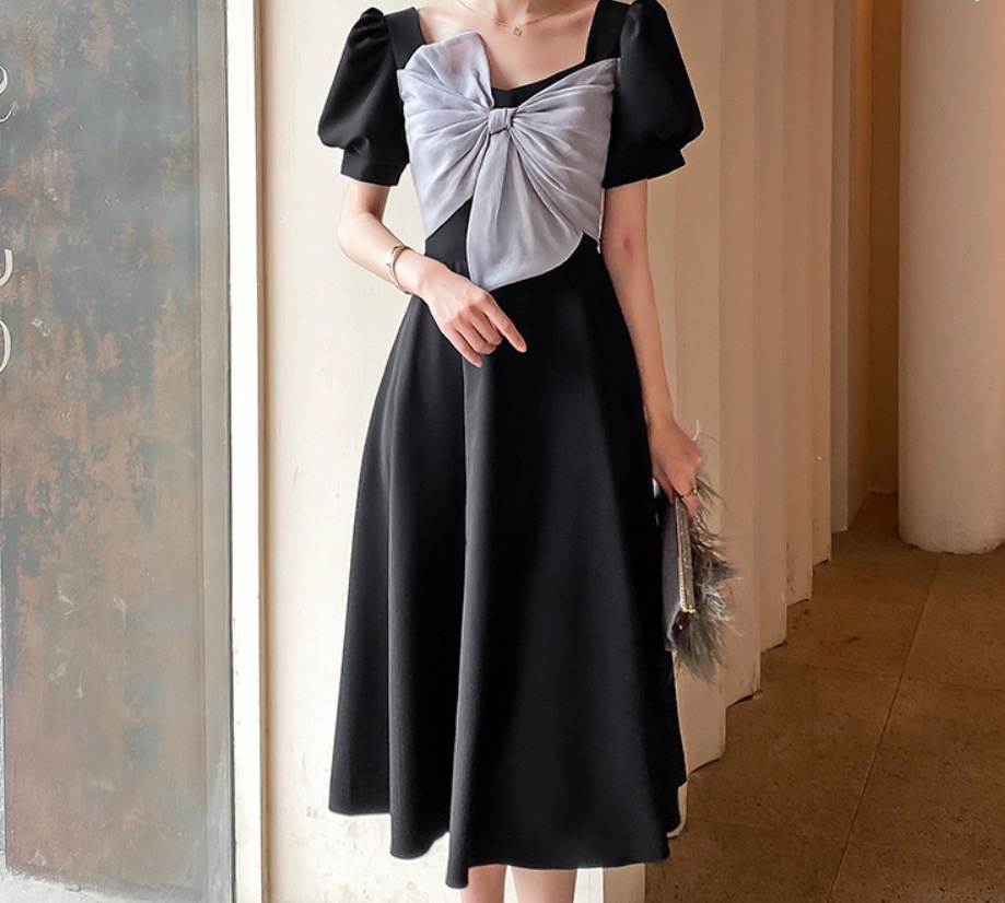 ワンピース ワンピドレス 膝丈 ひざ丈 膝下 袖あり 半袖 パフスリーブ スクエアネック 襟なし ストレート Iライン フリル リボン ウエストマーク 切り替えデザイン ファスナー ハイウエスト 薄手 ワンピース ワンピドレス 膝丈 ひざ丈 膝下 袖あり 半袖 パフスリーブ スクエアネック 襟なし ストレート Iライン フリル リボン ウエストマーク 切り替えデザイン ファスナー ハイウエスト 薄手