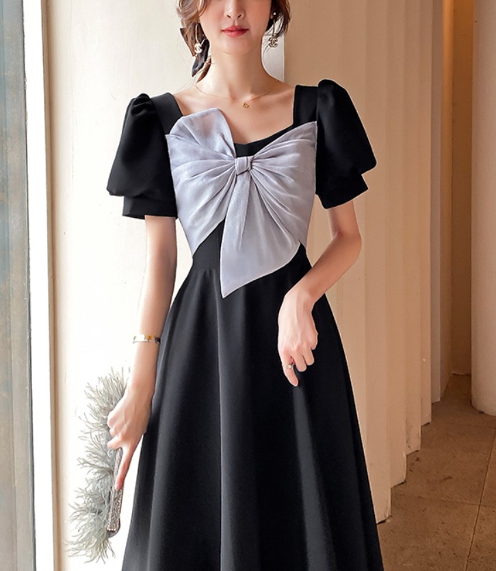 ワンピース ワンピドレス 膝丈 ひざ丈 膝下 袖あり 半袖 パフスリーブ スクエアネック 襟なし ストレート Iライン フリル リボン ウエストマーク 切り替えデザイン ファスナー ハイウエスト 薄手 ワンピース ワンピドレス 膝丈 ひざ丈 膝下 袖あり 半袖 パフスリーブ スクエアネック 襟なし ストレート Iライン フリル リボン ウエストマーク 切り替えデザイン ファスナー ハイウエスト 薄手