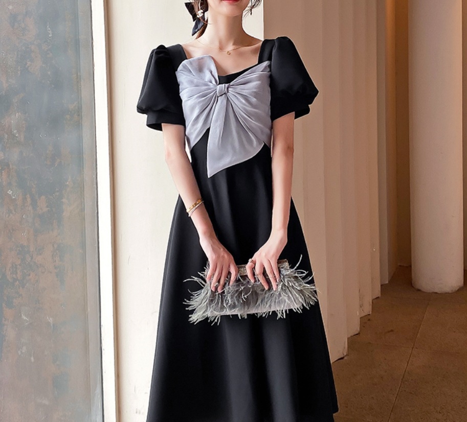 ワンピース ワンピドレス 膝丈 ひざ丈 膝下 袖あり 半袖 パフスリーブ スクエアネック 襟なし ストレート Iライン フリル リボン ウエストマーク 切り替えデザイン ファスナー ハイウエスト 薄手 ワンピース ワンピドレス 膝丈 ひざ丈 膝下 袖あり 半袖 パフスリーブ スクエアネック 襟なし ストレート Iライン フリル リボン ウエストマーク 切り替えデザイン ファスナー ハイウエスト 薄手