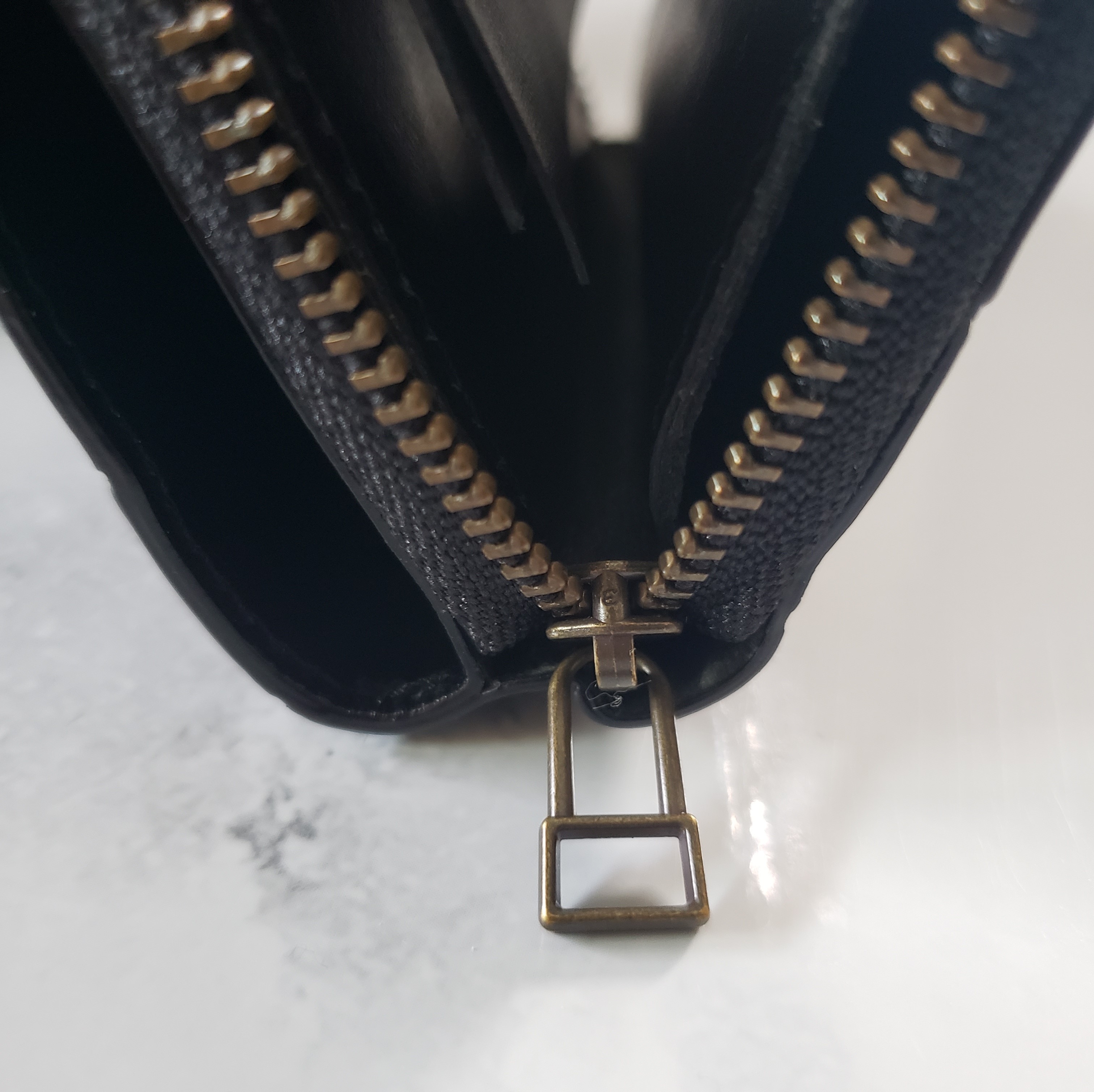 泳ぐ宝石 エイ革 ガルーシャ レディースメンズ ミニ財布 ポリッシュ オレンジ 泳ぐ宝石 エイ革 ガルーシャ レディースメンズ ミニ財布 ポリッシュ オレンジ