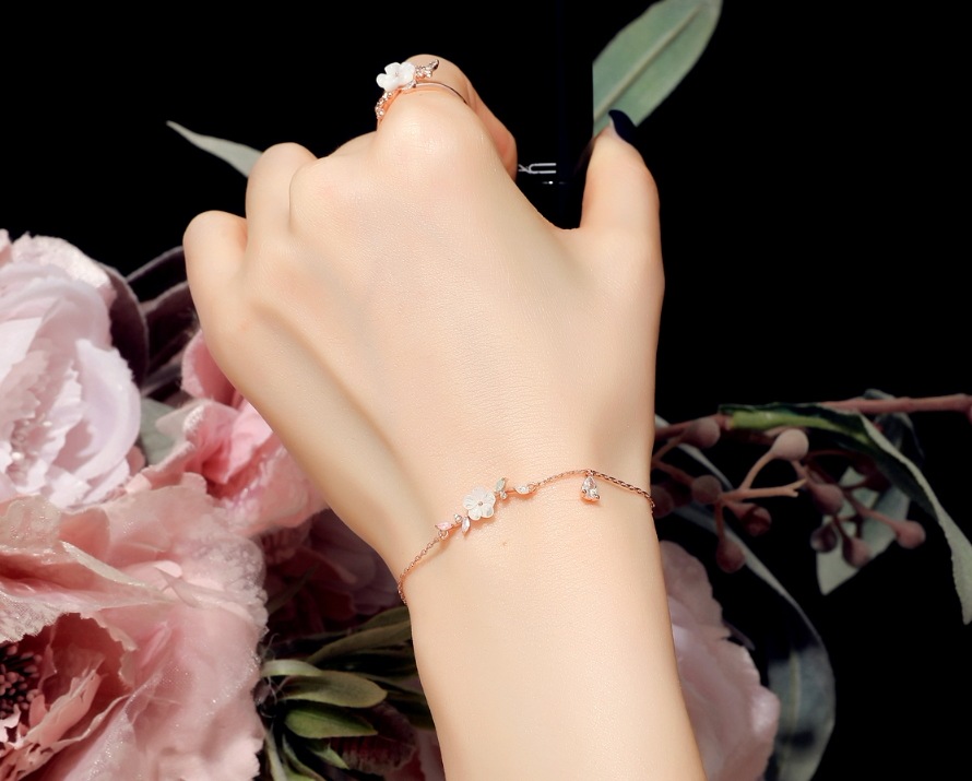 [COSMOCRATS]プリエル フラワー 螺鈿ブレスレット