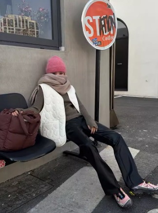 レディース パンツ ロング 細身 ストレート ファスナー ポケット ハイウエスト 異国風 異素材ミックス PU 大人可愛い シンプル カジュアル 上品 おしゃれ かっこいい レトロ エキゾチック