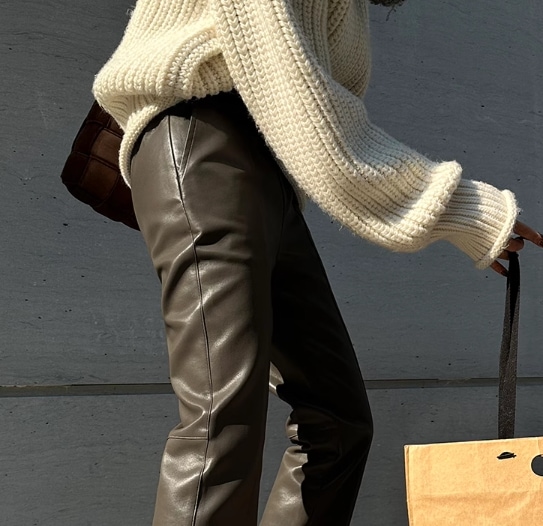 レディース パンツ ロング 細身 ストレート ファスナー ポケット ハイウエスト 異国風 異素材ミックス PU 大人可愛い シンプル カジュアル 上品 おしゃれ かっこいい レトロ エキゾチック