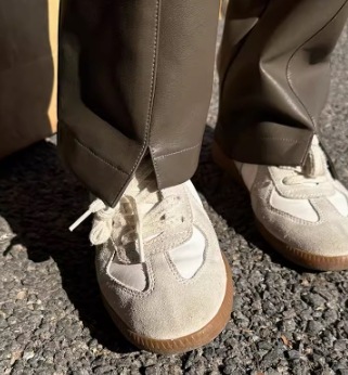 レディース パンツ ロング 細身 ストレート ファスナー ポケット ハイウエスト 異国風 異素材ミックス PU 大人可愛い シンプル カジュアル 上品 おしゃれ かっこいい レトロ エキゾチック